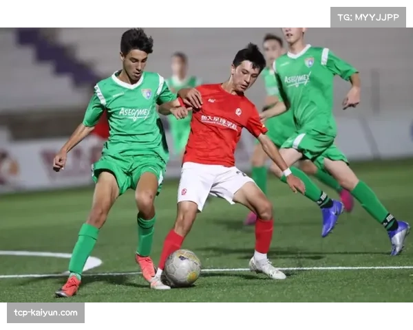 拜仁签约17岁厄瓜多尔中卫奥拉亚,全球布局青训抢夺未来人才 拜仁签约17岁厄瓜多尔中卫奥拉亚,全球布局青训抢夺未来人才